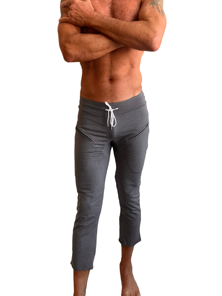 PERFORMANCE Premium Mens 4/5 Zipper Pocket Capri Yoga Pants (Dark Grey Heather)