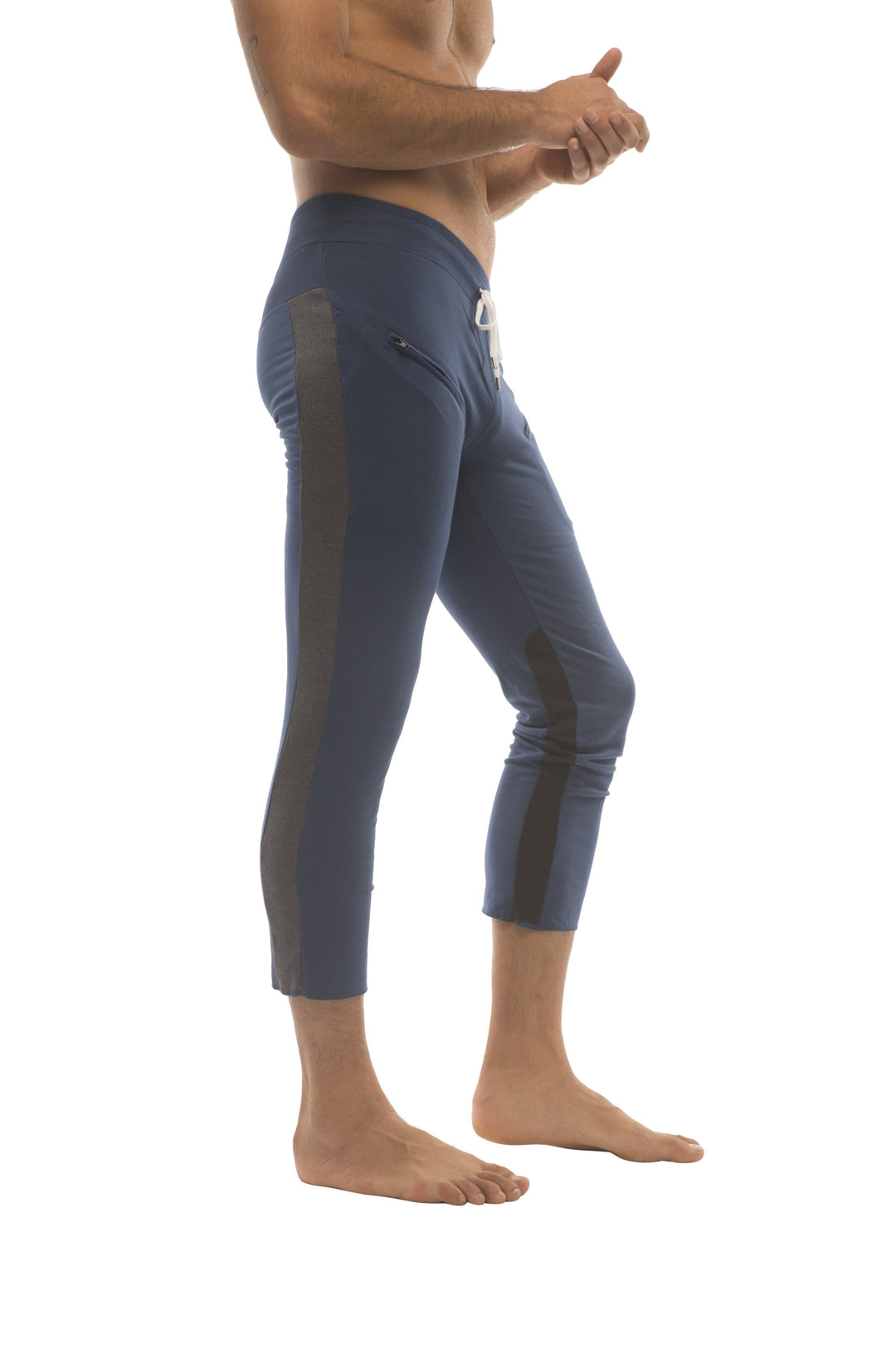 Mens capri yoga pants online