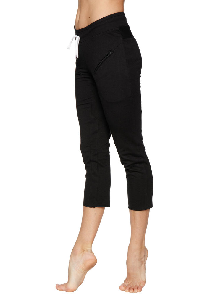 Women's 4/5 Length Zipper Pocket Capri Yoga Pant (Black) Womens Capris 4-rth 